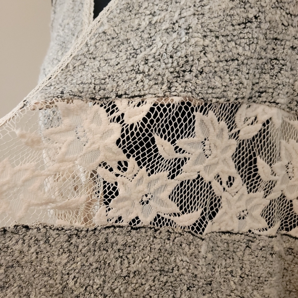 Ryu Anthropologie Mixed Media Boho Crochet Long Vest Size M/L - Picture 5 of 6
